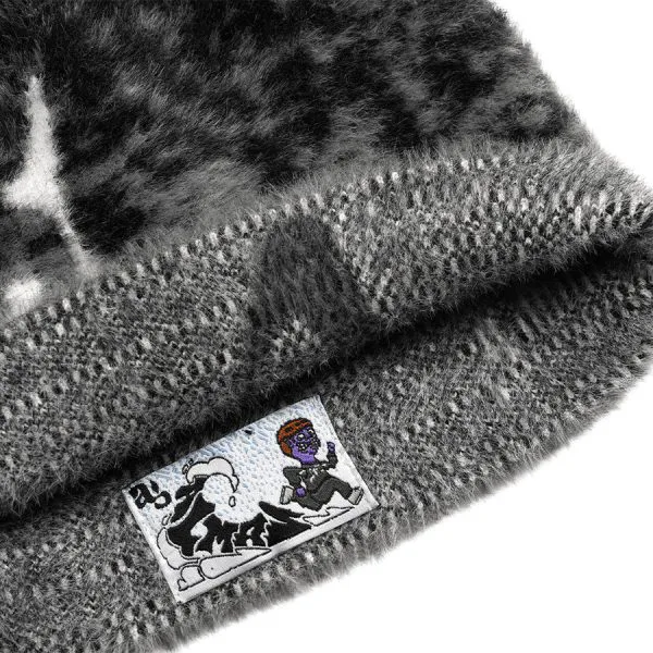 Ashen fluff beanie - Crewneck District