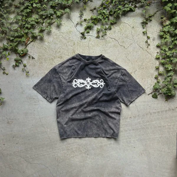 Charcoal tee - Crewneck District