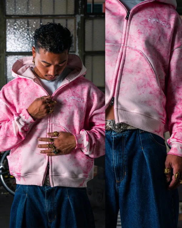 Cherry zip hoodie - Crewneck District