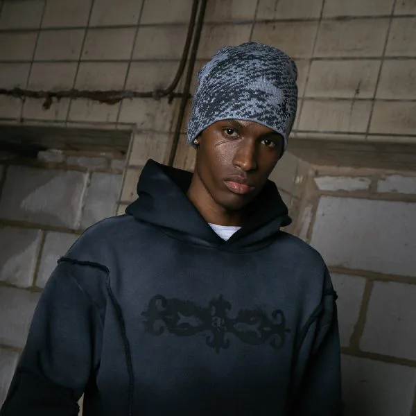 Grey python beanie - Crewneck District