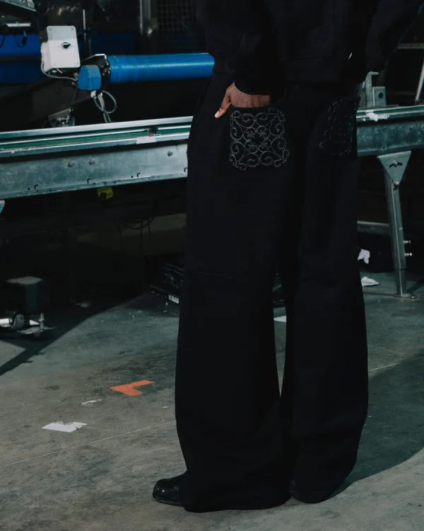 Lasiurus jogger - Crewneck District