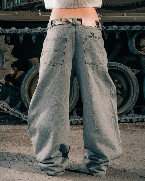 Sight post pant - Crewneck District