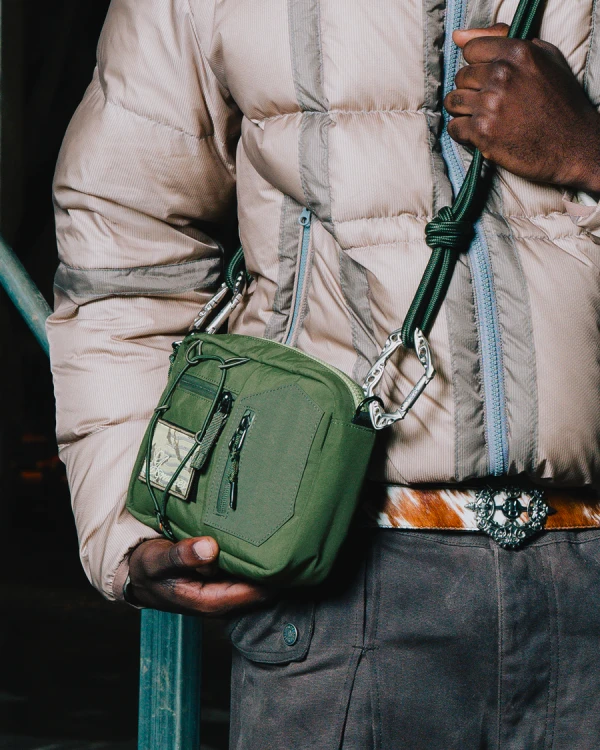 Underlock kaki handbag - Crewneck District